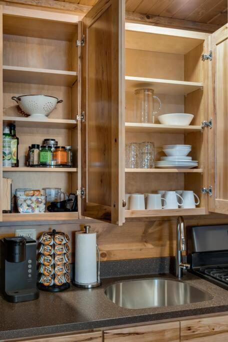 Hickory Suite - Main Street Lodge In 柏林 外观 照片