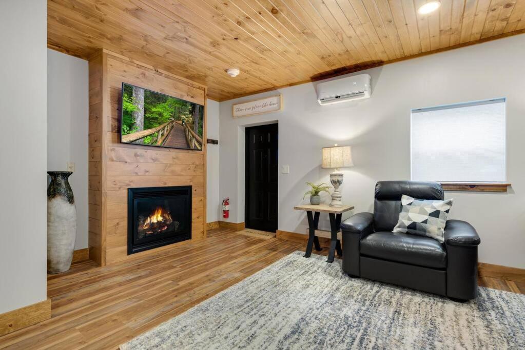 Hickory Suite - Main Street Lodge In 柏林 外观 照片